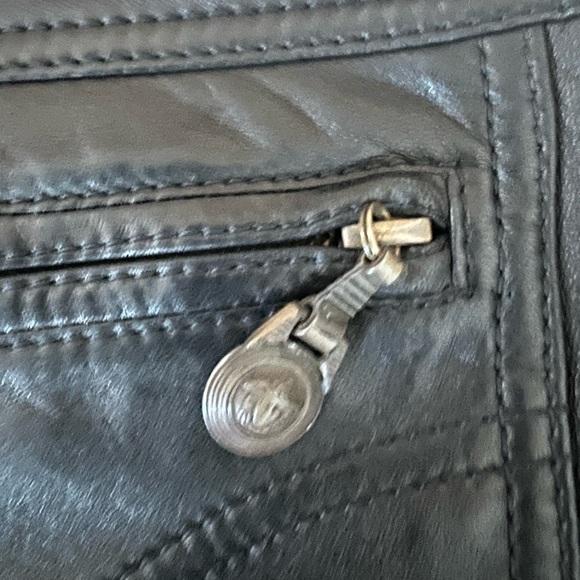 GIANNI VERSACE Leather pant. - Picture 8 of 17